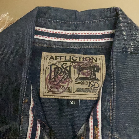 Used - Picture 3 of 7